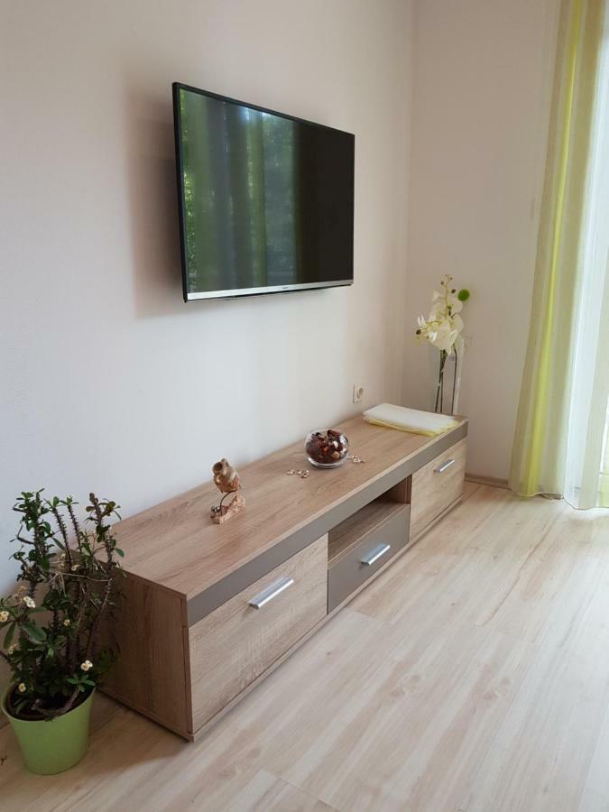 Apartman Anita Йесенице Екстериор снимка